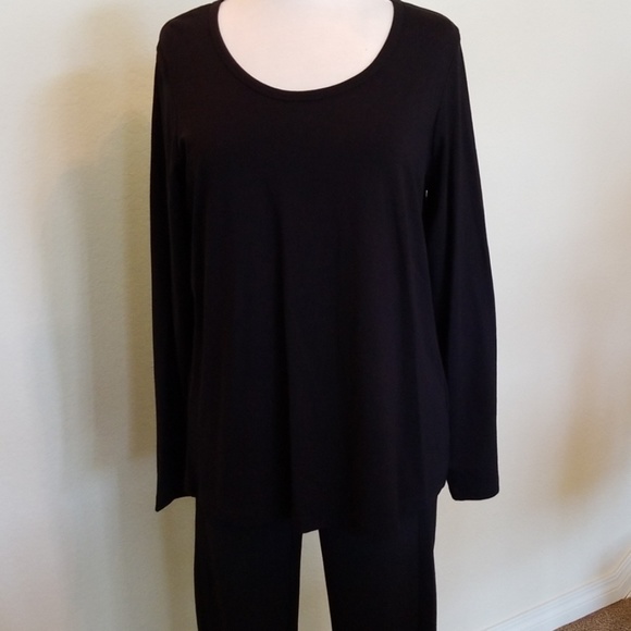 Top - Picture 1 of 7